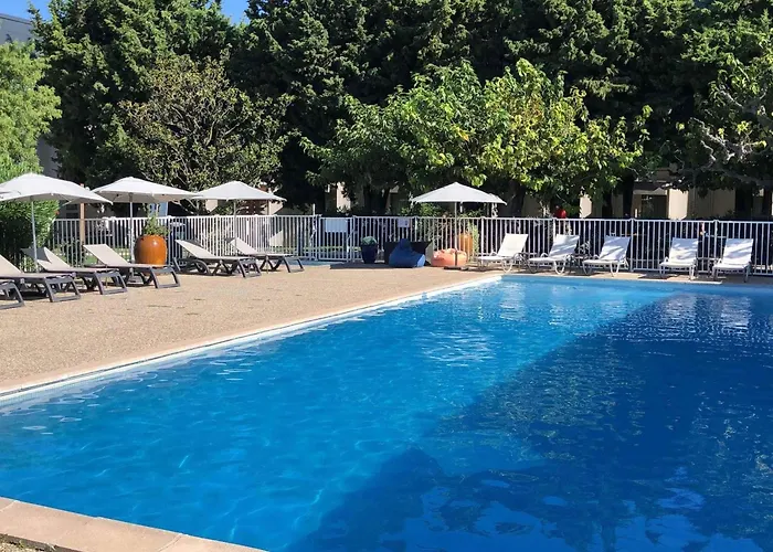 Hotel ibis Styles Avignon Sud