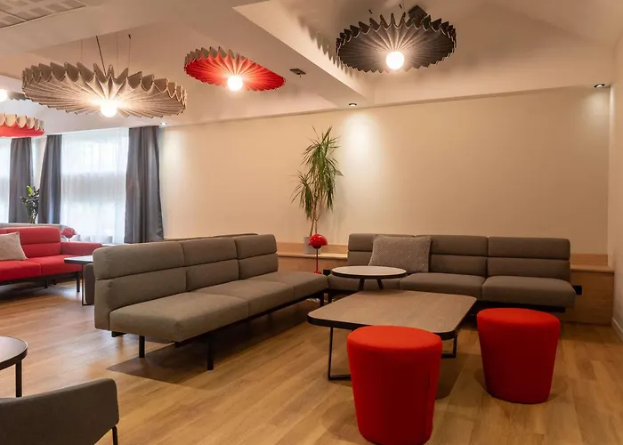 Hotel ibis Lyon Est Bron