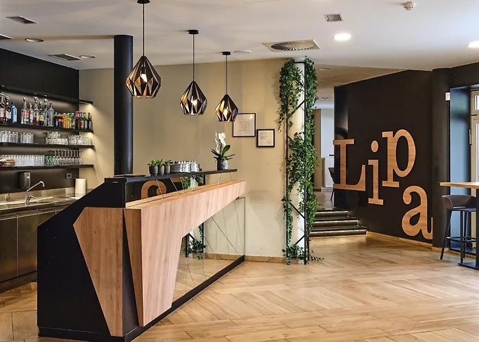 Lipa, Hotel & Bistro