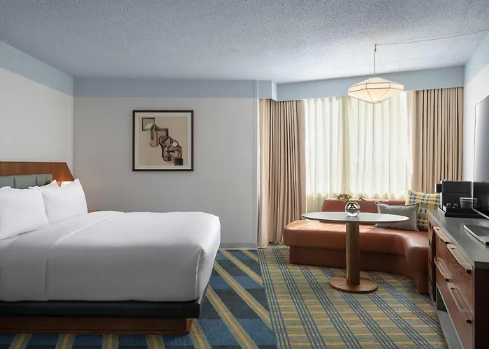 Holiday Inn Downtown By Ihg