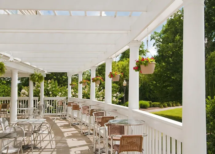 Embassy Suites By Hilton Charlotte Concord Golf Resort & Spa