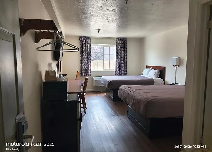 Ameri-Stay Inn & Suites