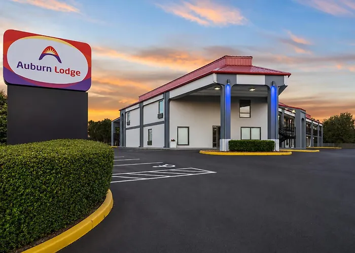 Auburn Lodge Near University