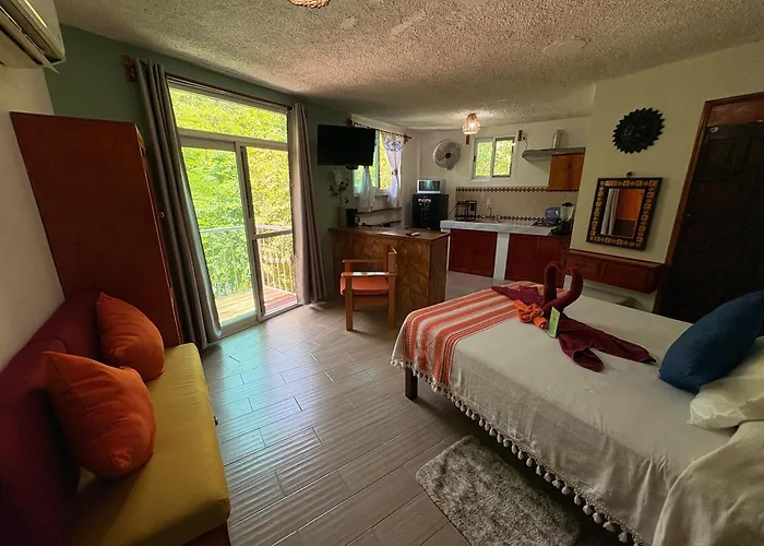 Hotel La Cabaña Puerto Ángel