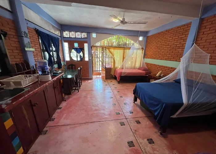 Ananda Guest House