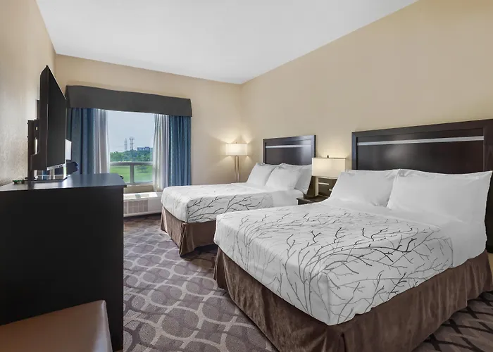 Best Western Plus Travel Hotel Toronto Airport