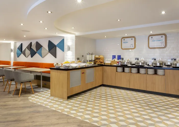 Holiday Inn Express Edinburgh City Centre By Ihg