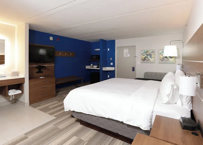 Holiday Inn Express & Suites Tempe By Ihg