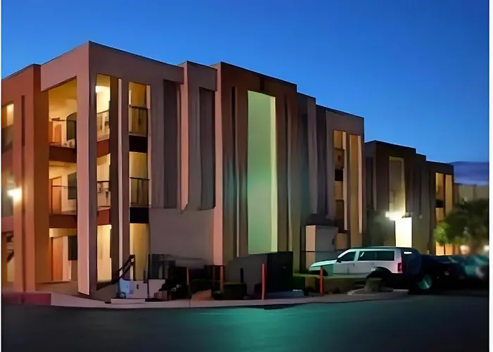 Nellis Suites At Main Gate