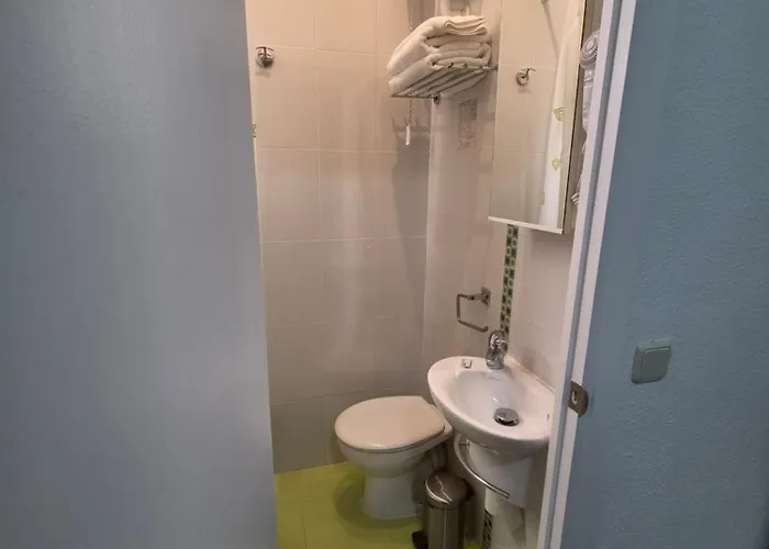 Ava Rooms
