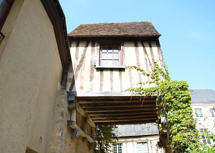 Unisotel Le Mans