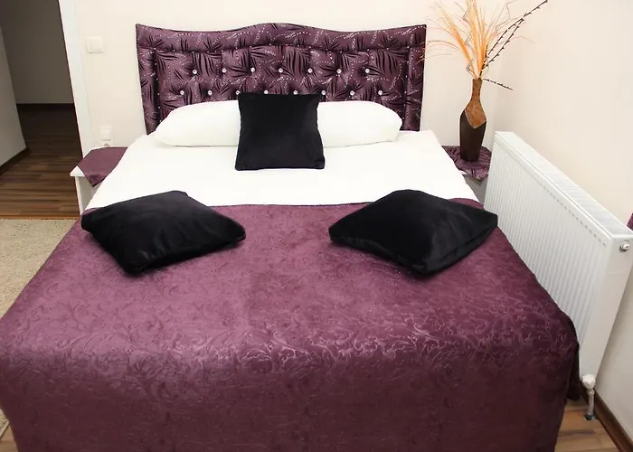 Aymini Hotel