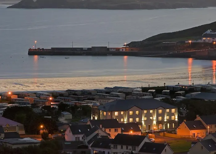Beach Hotel & Restaurant Downings