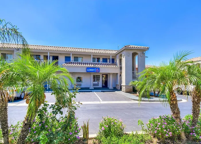 Motel 6-, Ca
