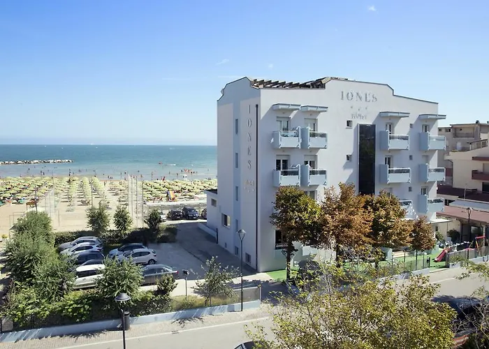 Hotel Iones