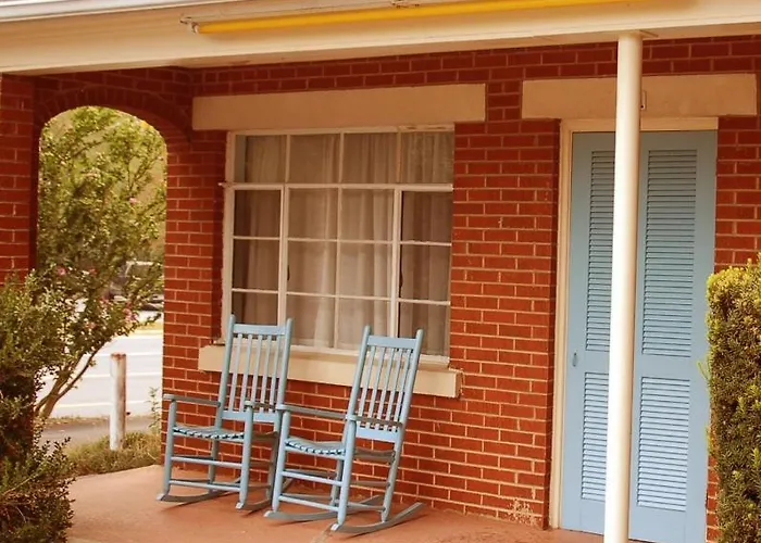 Parkway Inn