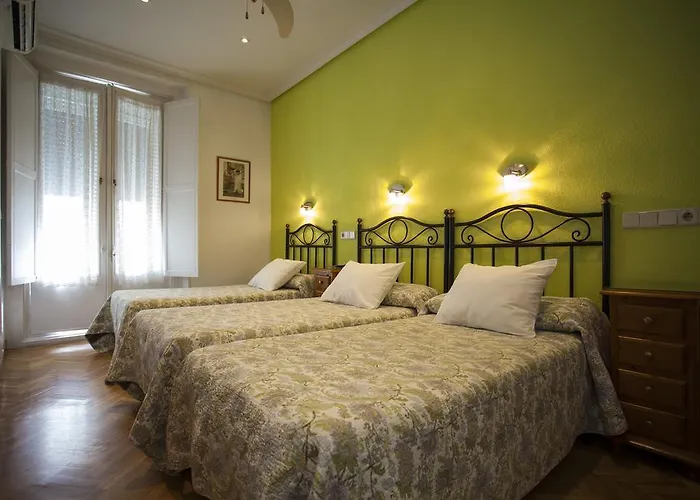 Ava Rooms