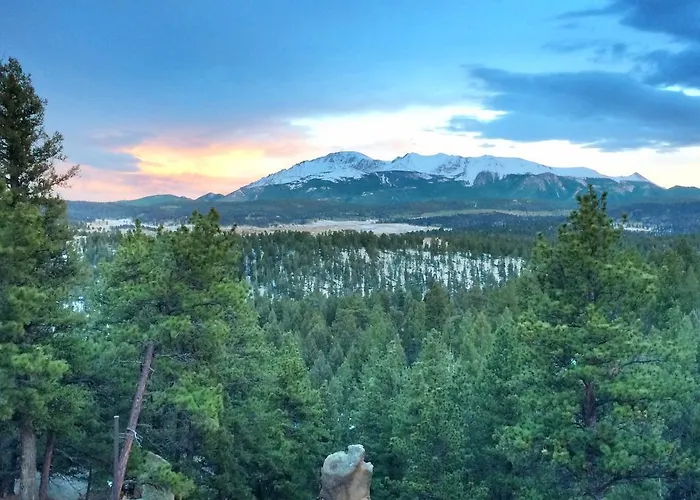 Pikes Peak Paradise Bed And Breakfast