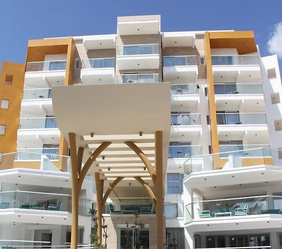 Captain Pier Hotel Protaras