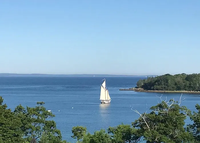 Ledges By The Bay