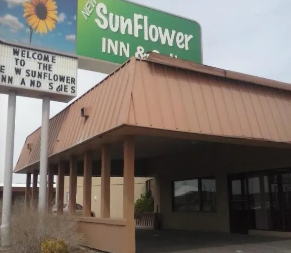 Sunflower Inn & Suites - Garden City