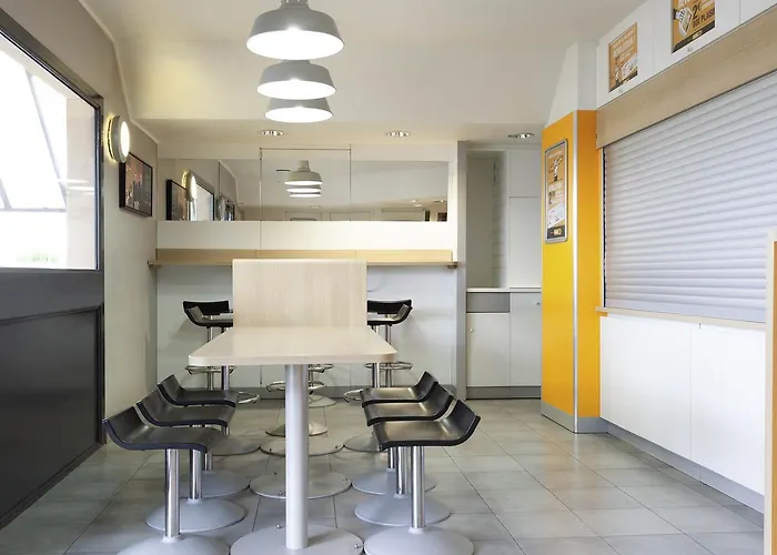 Unisotel Montauban Ex F1