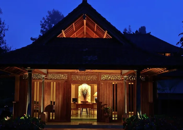 Strawberry Hill Hotel & Restaurant Bedugul 