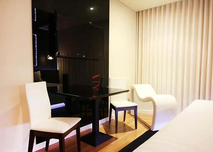 Silk Motel Pedroso