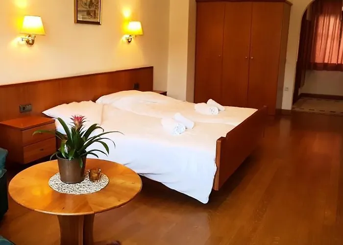 Bed and Breakfast Weisses Roessl Appiano Sulla Strada Del Vino