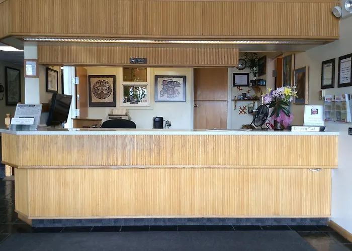 Shelikof Lodge