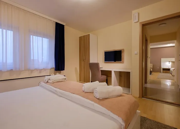 Airport Hotel Garni
