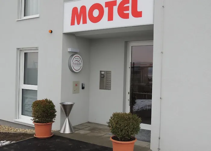 AVIA Motel Bisamberg