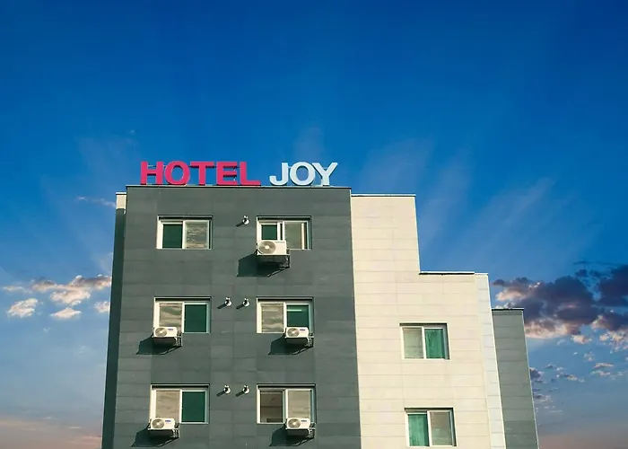 Hotel Joy Near Camp Humphres