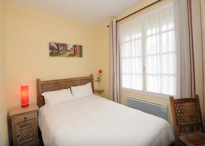 Hotel La Cabane Belin-Beliet