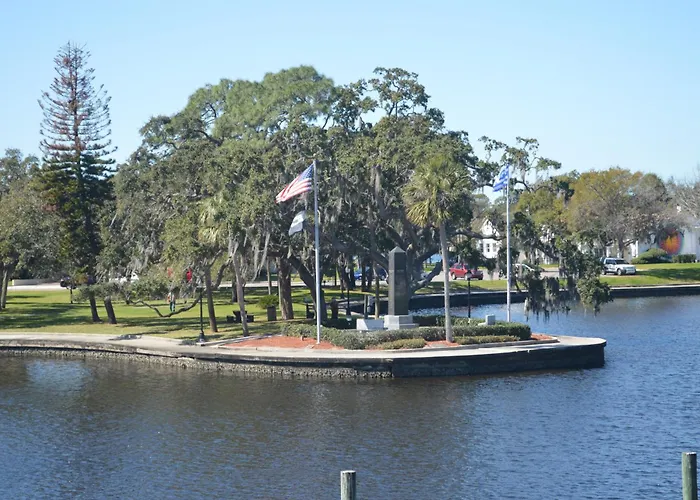 Tarpon Inn