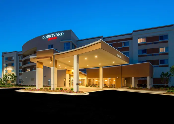 Courtyard By Marriott Columbus