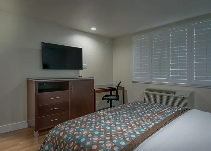 Vagabond Inn Executive Bakersfield Downtowner