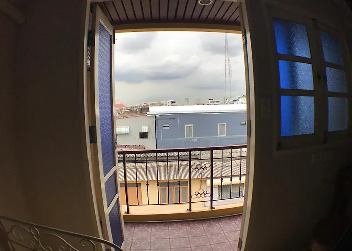 Roof View Place