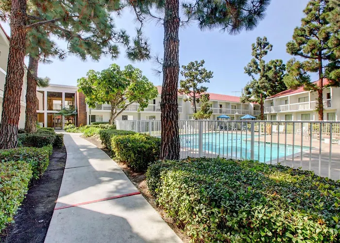 Motel 6-Santa Ana, Ca - Irvine - Orange County Airport
