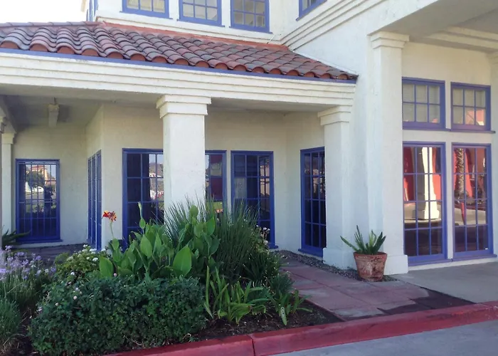 Motel 6 Hemet