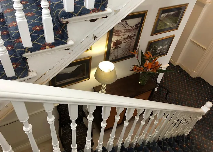 Altona Lodge