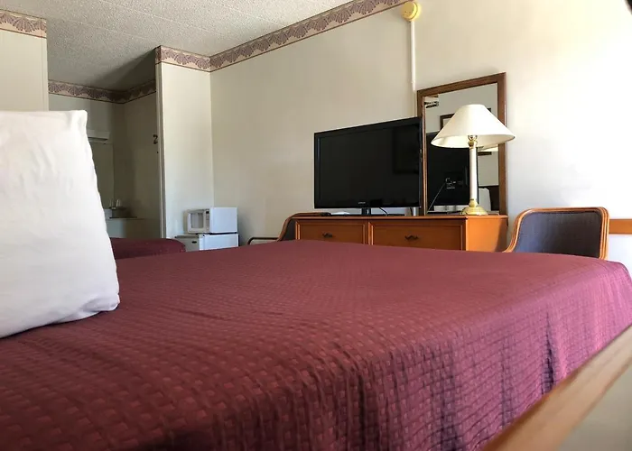 Kewanee Motor Lodge