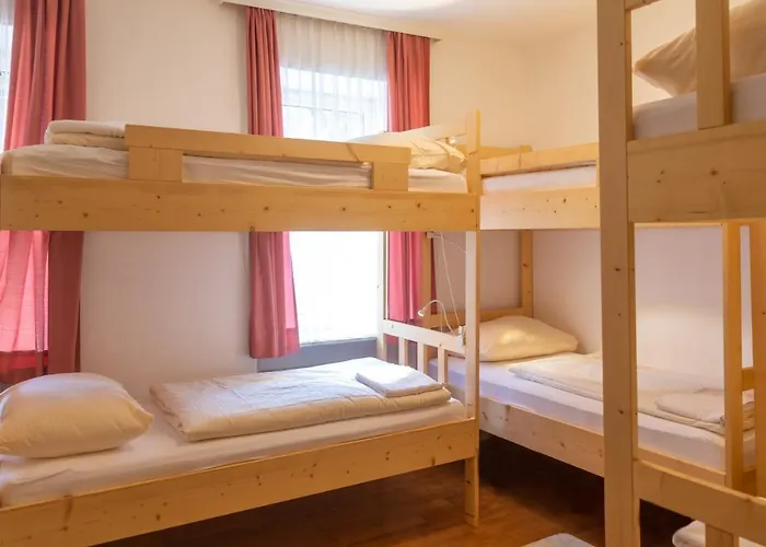 Hotel-Garni&Hostel Sandwirt