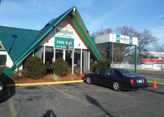 Budgetel Inn & Suites