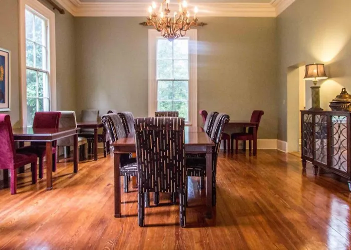 Clark House Inn