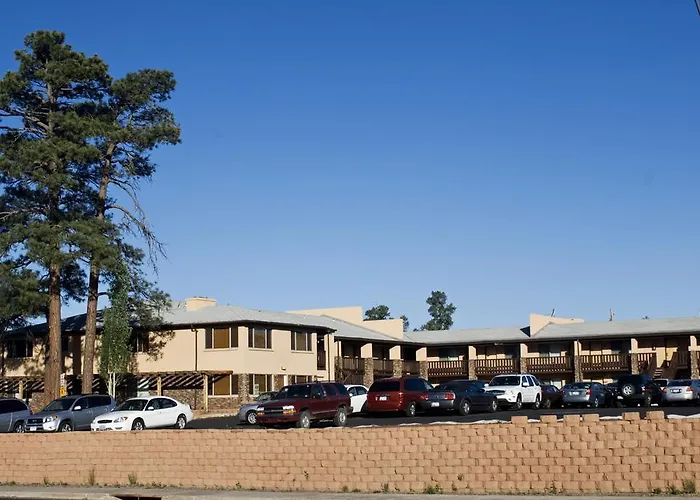 Red Feather Lodge/Hotel