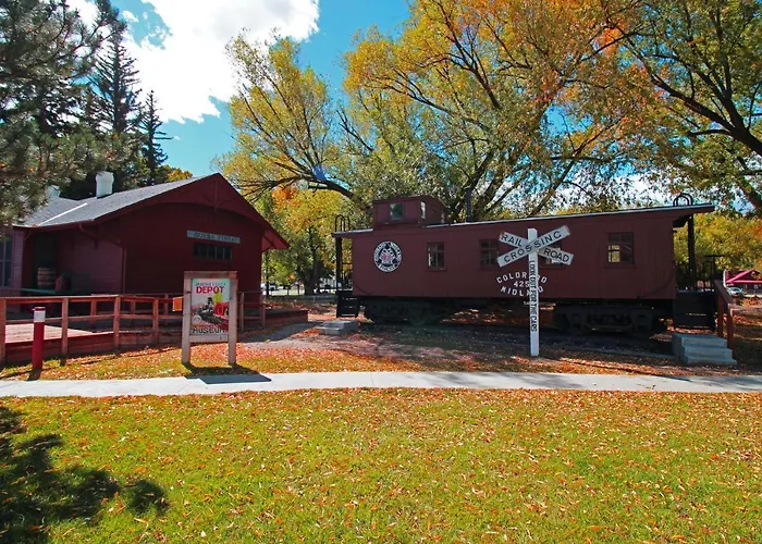 Topaz Lodge