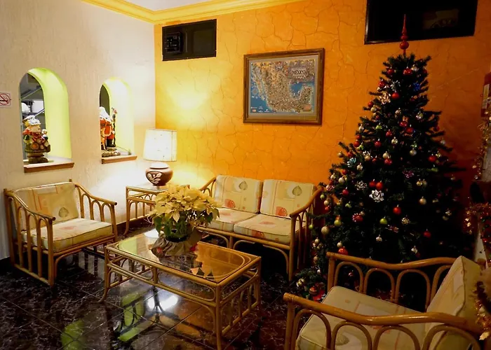 Hotel Plaza Crystal