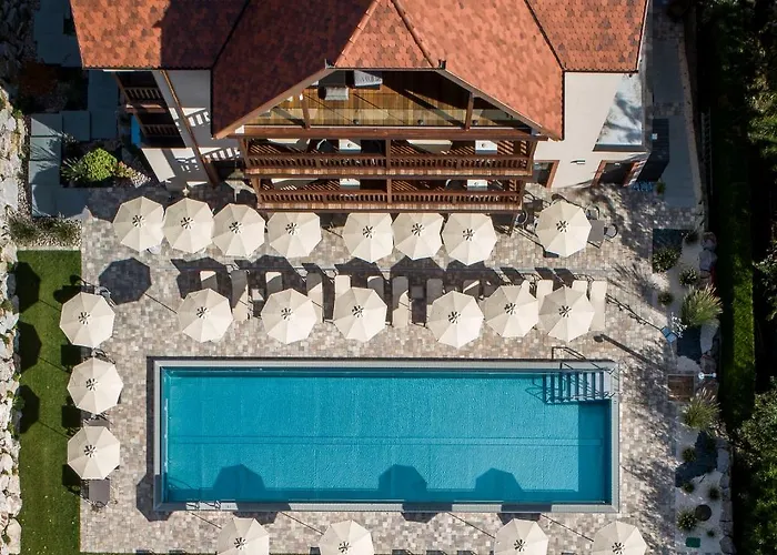 Hostellerie Des Chateaux & Spa