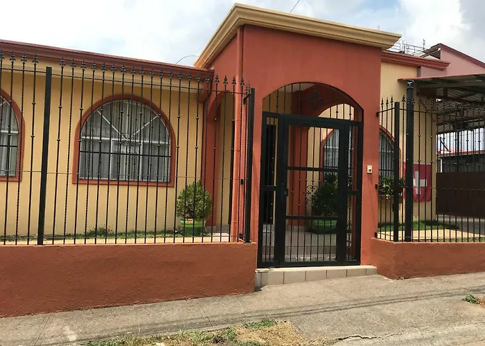 Casa Del Suizo